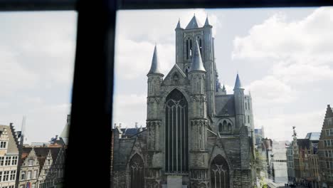 Hohen-Draufsicht-des-zentralen-Platz-in-Gent