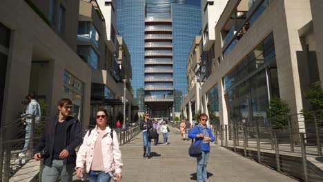 sunny-day-milan-city-famous-pedestrian-crowded-street-slow-motion-panorama-4k-italy