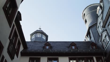 Architektonische-Details-Dom-Romer-Projekt-Gebäude-in-der-Altstadt-Frankfurt-2