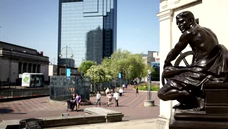 Hall-de-memoria-en-centenario-Square,-de-Birmingham.