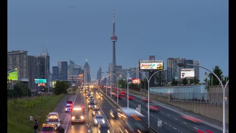 The-Skyline-of-Toronto-from-the-West