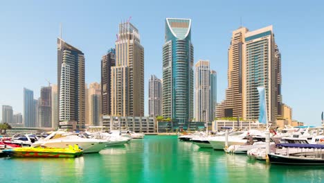 Emiratos-Árabes-Unidos-día-soleado-Golfo-de-la-ciudad-de-Dubai-Marina-de-yates-panorama-de-muelle-4-K-lapso-de-tiempo