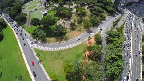 Aerial-View-of-23-de-Maio-Avenue-in-Sao-Paulo,-Brazil