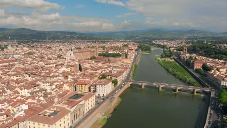 Aerial-View-of-Florence,-Italy,-The-Ponte-Vecchio-Old-Bridge-,-Arno-River-4K