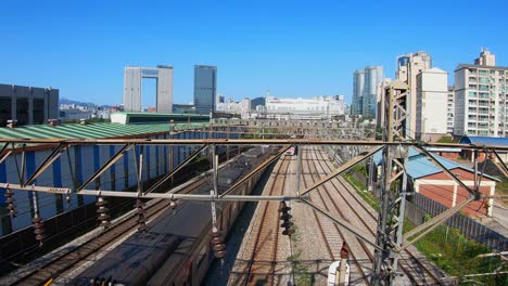 Seoul-U-Bahn-KTX-Zugverkehr-in-Stadt-Seoul,-Südkorea.