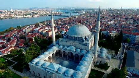 Yavuz-Sultan-Selim-Moschee-aus-dem-Himmel,-Istanbul-Türkei