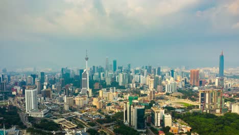 Sturm-Himmel-Kuala-Lumpur-Stadtzentrum-Antenne-Panorama-Zeitraffer-4k-Malaysia