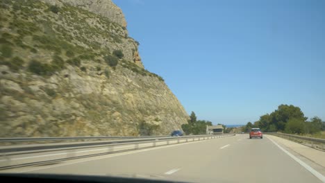 Fahren-auf-der-spanischen-Autobahn