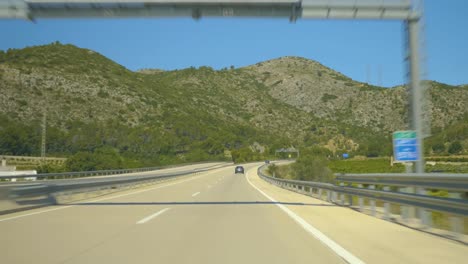 Driving-on-the-Spanish-highway