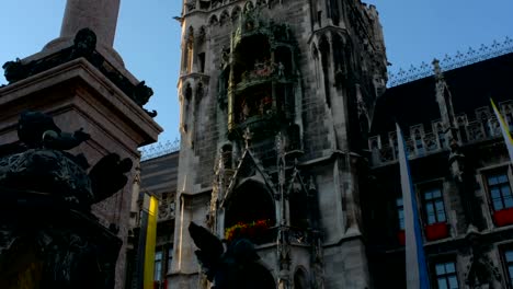 Old-clock-on-top-of-city-hall-tourist-atraction