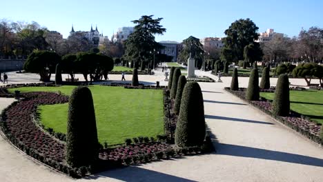 Jardines-de-Retiro-Park,-Madrid