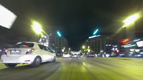 Conducción-a-través-de-las-calles-de-Barcelona-con-Navidad-de-Abela.-lapso-de-tiempo-Sendero-efecto---4-k.-(02