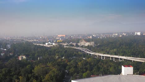 Carretera-elevada-en-la-Ciudad-de-México