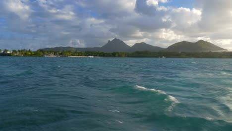 Picturesque-view-of-strand-and-Indian-Ocean-from-yacht,-Mauritius-Island