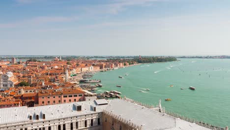 Italien-Tag-Venedig-berühmtesten-Campanile-Blick-Punkt-Bucht-Stadtpanorama-4k-Zeitraffer