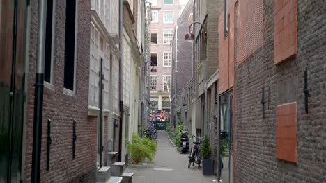 Small-street-in-between-two-buildings