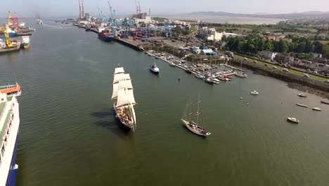 Ships-on-Dublin-Harbour