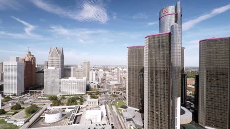 Aerial-view-of-Detroit-skyline