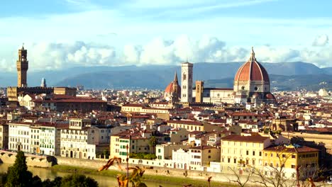 Beautiful-panorama-of-the-Duomo-in-Florence,-Italy.-Timelapse