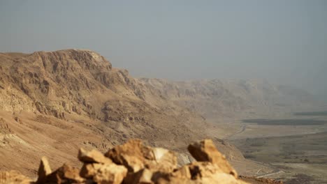 Wüste-bestaunen-am-Toten-Meer-in-Israel