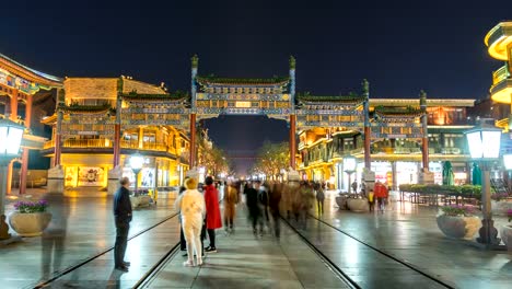 Zeitraffer-der-Qianmen-Straße-bei-Nacht