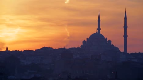 Blue-Mosque-landmark-in-Istanbul-Turkey-at-dawn,-tourist-attraction,-timelapse