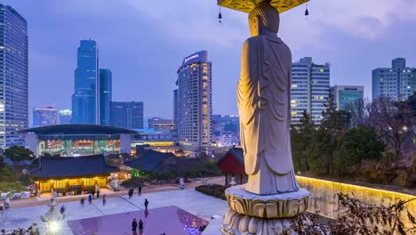 Timelapse-del-templo-Bongeunsa-en-Gangnam-ciudad-de-noche,-Seúl-Corea