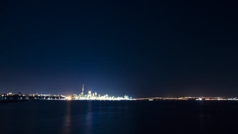 Auckland-skyline-at-night-timelapse