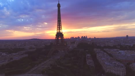 Eiffel-Tower-Luftaufnahme-Sonnenuntergang-Paris-Frankreich