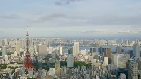 Schöne-Architektur,-Außenaufnahme-von-Gebäuden-in-der-Stadt-Tokio-Japan