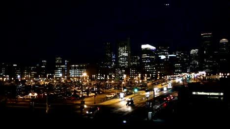 Skyline-von-Boston-bei-Nacht-mit-dem-Hubschrauber-fliegen