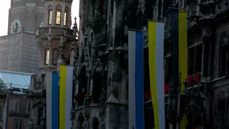 bavarian-flags-gothic-facade-Marienplatz-Munich