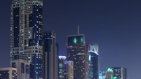 Nachtlicht-Brücke-Zeitraffer-von-dubai