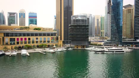 dubai-marina-yacht-dock-Zeitraffer