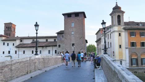 Tiberinsel,-der-ersten-Siedlung-von-der-Stadt-Rom,-Italien,-4-km