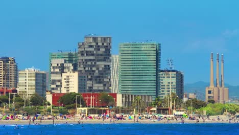 Strand-von-Barcelona.-Zeitraffer-von-Barcelona-Strand-Stadtansicht.-Resort-in-Spanien