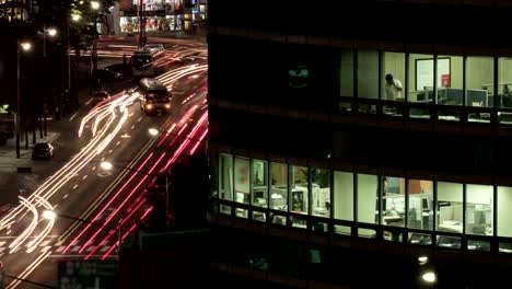 Timelapse-of-office-life-and-city-traffic-at-night.-Seoul,-South-Korea