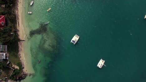 Aerial-shot-of-Mauritius-and-Indian-Ocean