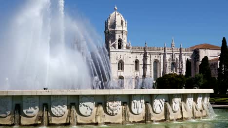 Brunnen-Luminosa-in-Belem-Viertel-benannt.-Lissabon,-Portugal