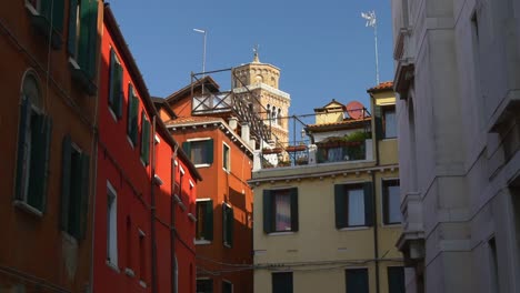 Italien-sonnigen-Tag-Venedig-Spaziergang-Gebäude-Top-Stadtpanorama-4k