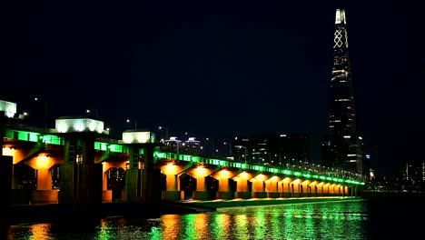 Seoul-City-Skyline-und-Lotte-Tower-in-Seoul,-Südkorea