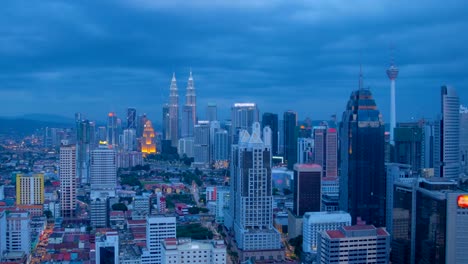 Sonnenuntergang-Zeitraffer-von-hohen-Aussichtspunkt-mit-Blick-auf-Kuala-Lumpur-Stadtansichten