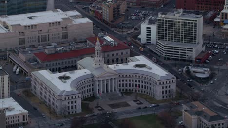 Vista-aérea-de-la-ciudad-de-Denver-y-edificio-del-Condado