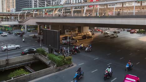 Paisaje-urbano-y-del-tráfico-en-Bangkok