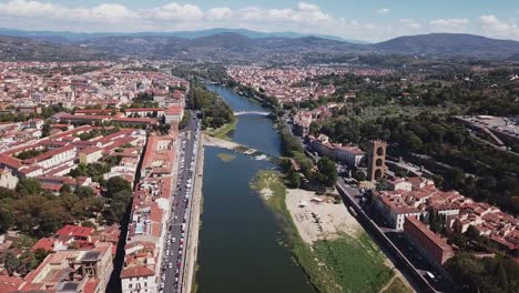 Drone-aéreos-material-de-archivo-de-vídeo---vista-panorámica-de-Florencia