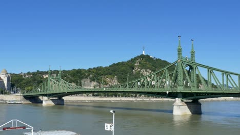 Freiheitsbrücke-in-Budapest