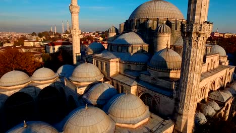 Vista-aérea-de-la-mezquita-de-Sehzade,-Estambul,-Turquía.