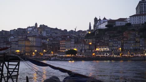 Evening-cityscape-of-Porto