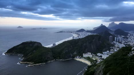 Brasil-río-al-atardecer,-desde-Sugar-Loaf-rocks