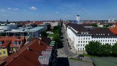 Luftbild-des-geschäftigen-Stadt-street